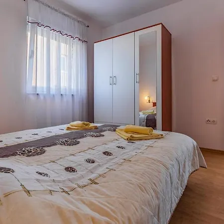 Apartament Sara Medulin