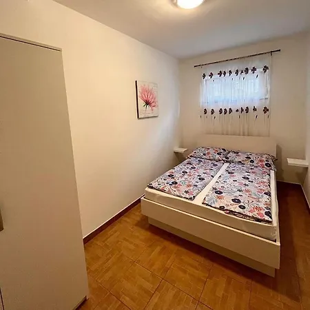 Sara Apartment *
